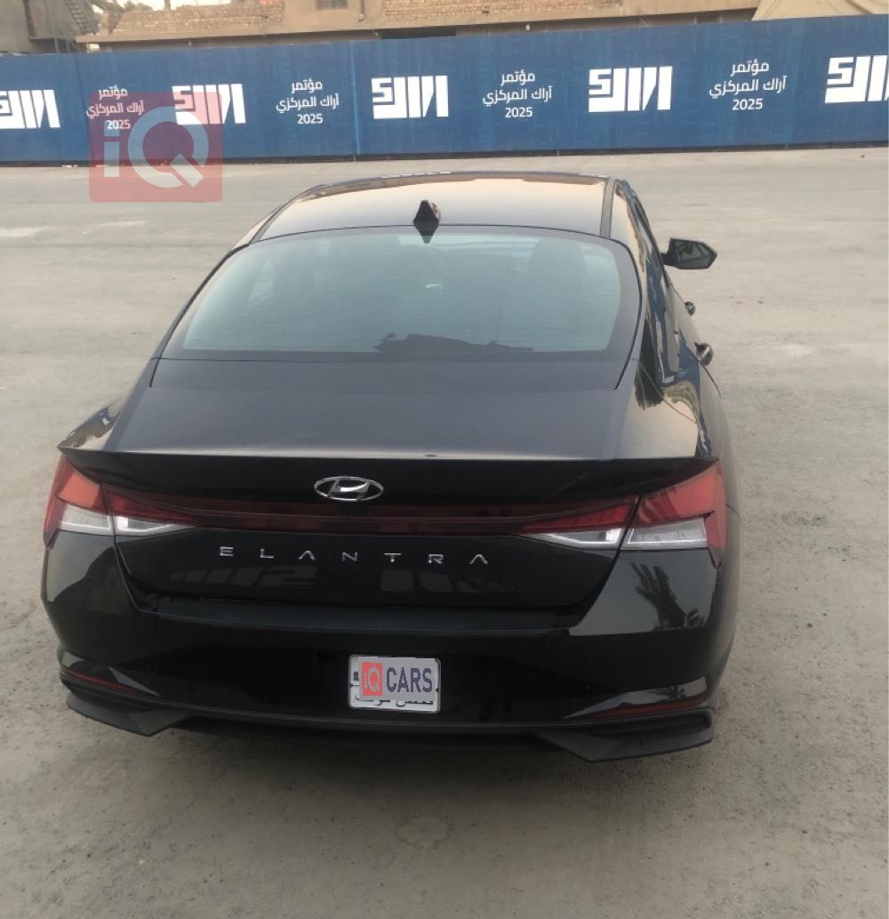 هیۆندای ئەلەنترا